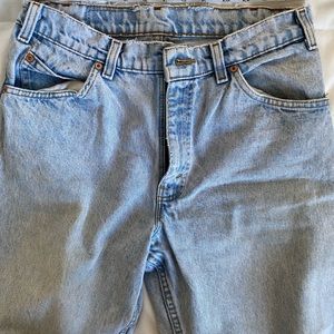 High waist vintage Levi’s size 28!